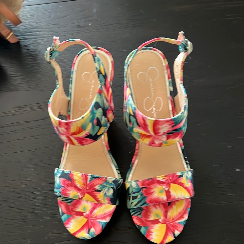 Jessica Simpson flora wedges